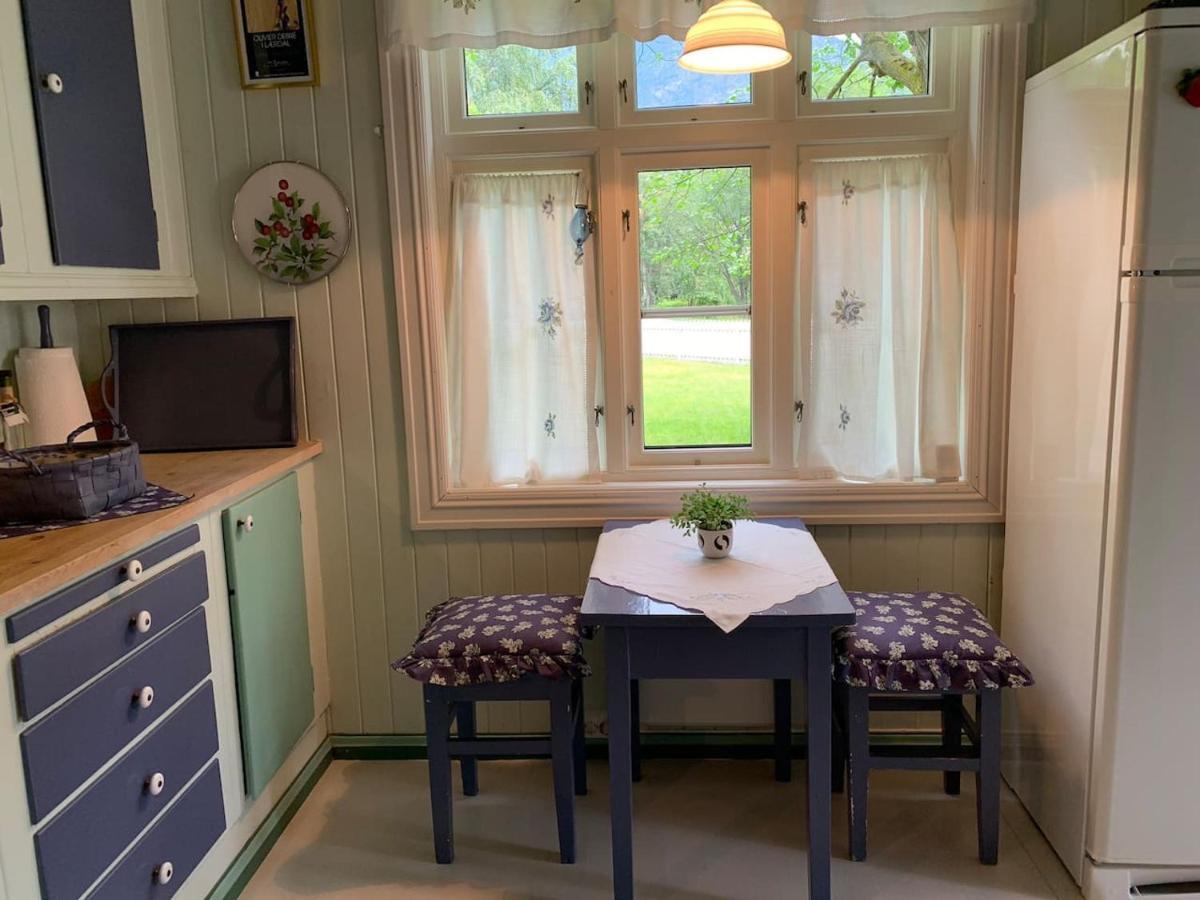 Aobrio Holidayhouse, Authentic Norwegian Farmhouse Close To Flam Lærdalsøyri Extérieur photo